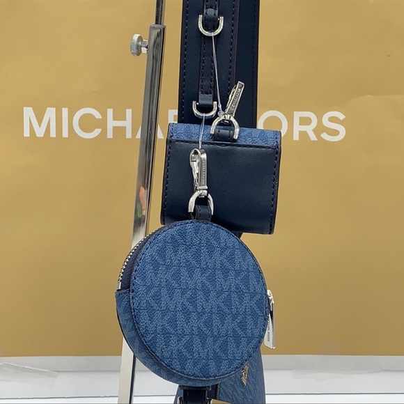 Michael Kors Jet Set Travel Crossbody w Tech Attch - Picture 11 of 16